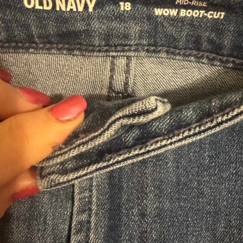 Old Navy WOW MID RISE Boot Cut Jeans SIZE: 18 - Picture 5 of 8